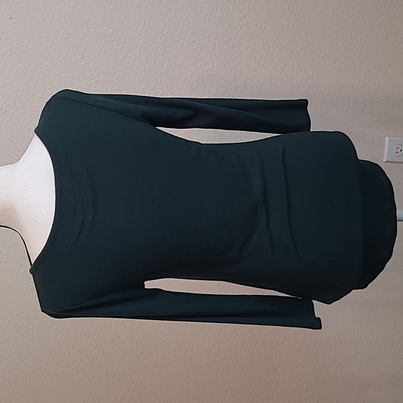 Long Sleeve Green Soft Top Express M - Picture 4 of 5